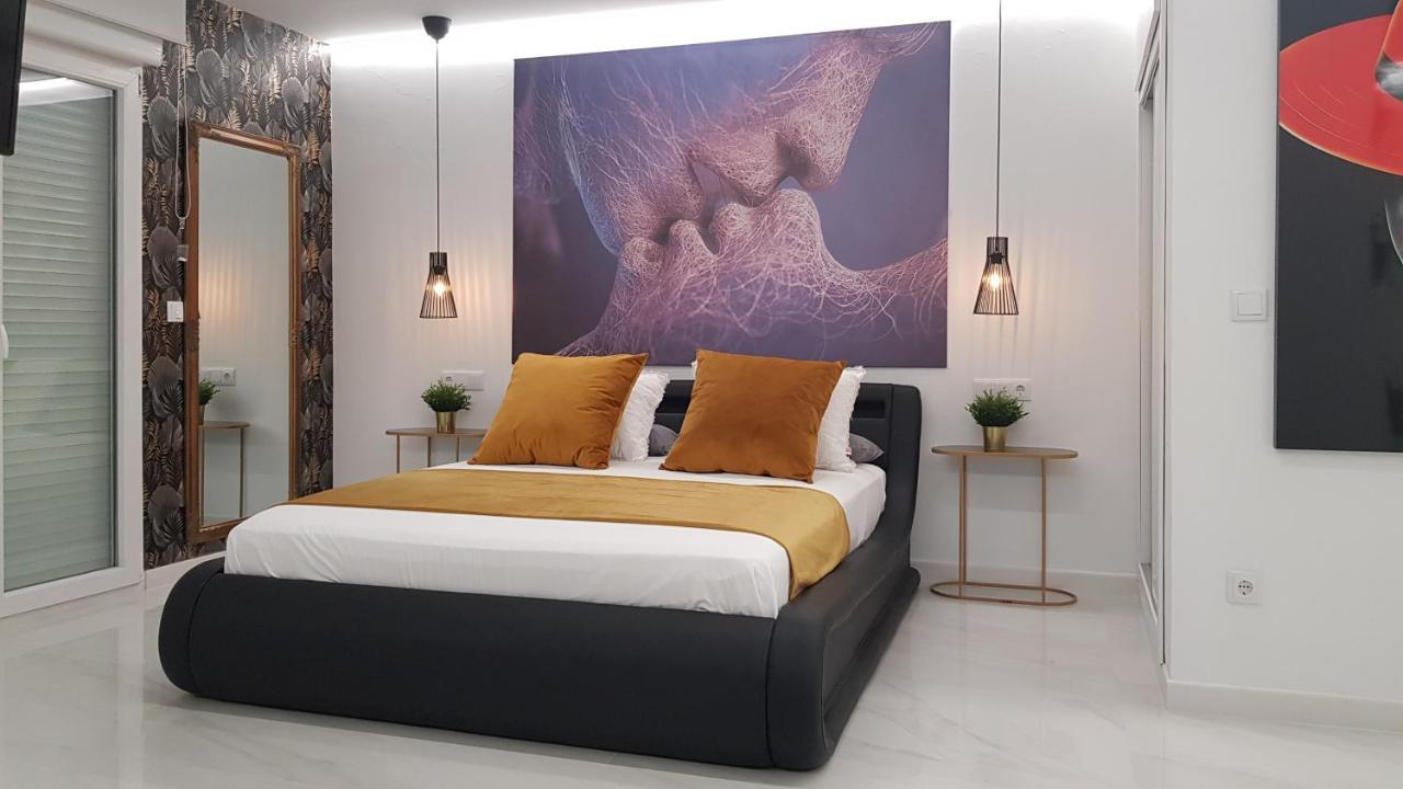 Apartamento Pepi Puerto (Adults Only) Santa Pola Exterior photo